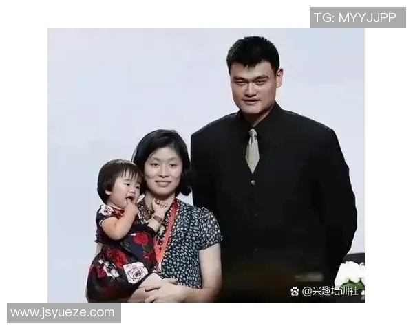 姚明与妻子分床睡的背后原因及对婚姻生活的影响分析