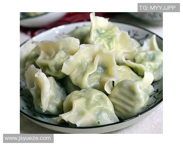 姚明在饺子馆的温馨时刻与美味分享，见证友谊与文化的交融