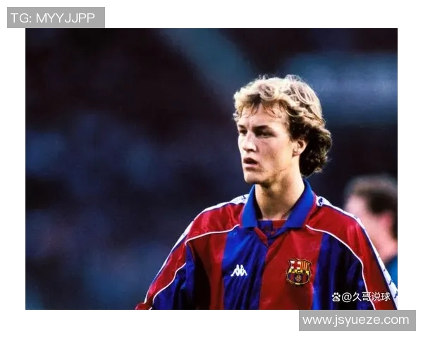 菠萝足球明星身份揭秘他在绿茵场上的传奇故事与成就 菠萝足球明星身份揭秘他在绿茵场上的传奇故事与成就