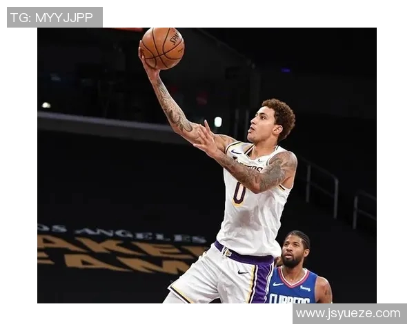 足球明星克劳德的传奇之路与辉煌成就全景回顾 足球明星克劳德的传奇之路与辉煌成就全景回顾