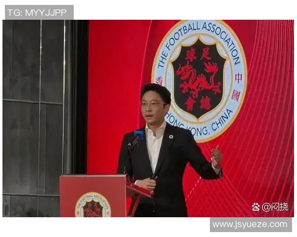 香港足球明星队霍启山携手球迷共创辉煌未来展现足球精神与团结力量